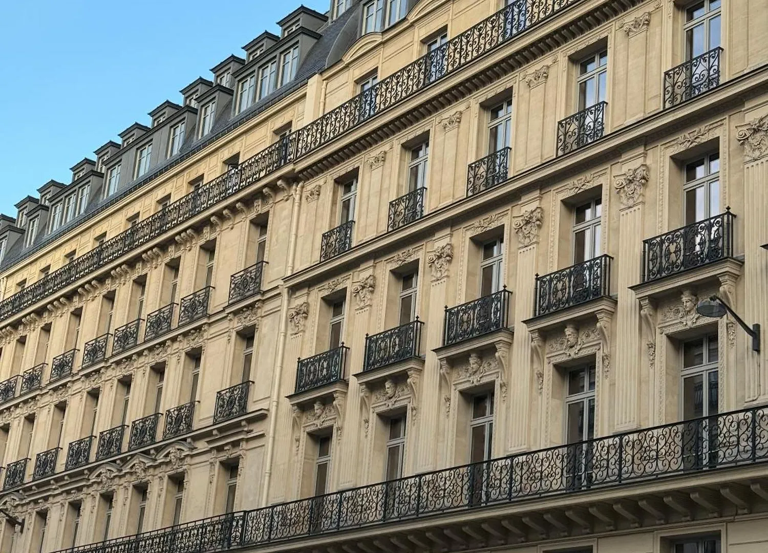 Spacious Home In Central Paris With Air Conditioning And Kitchen And 10 Mins To Eiffel Tower&5Mins To Metro 0*,